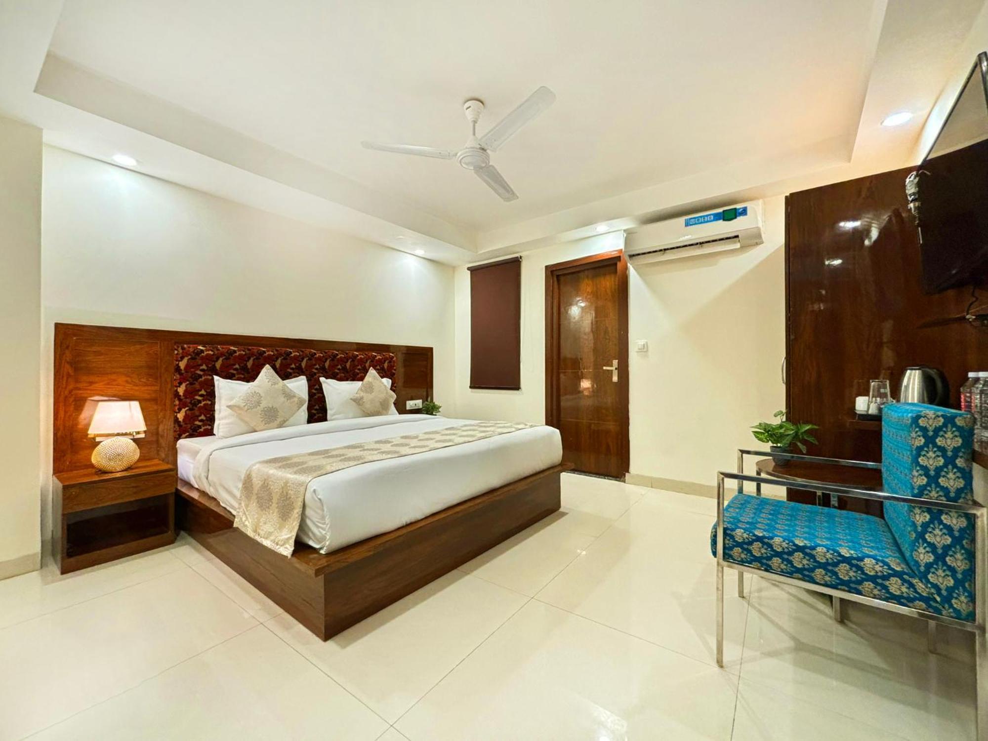 Hotel Emblem Suites- Near Delhi Airport Nové Dillí Exteriér fotografie