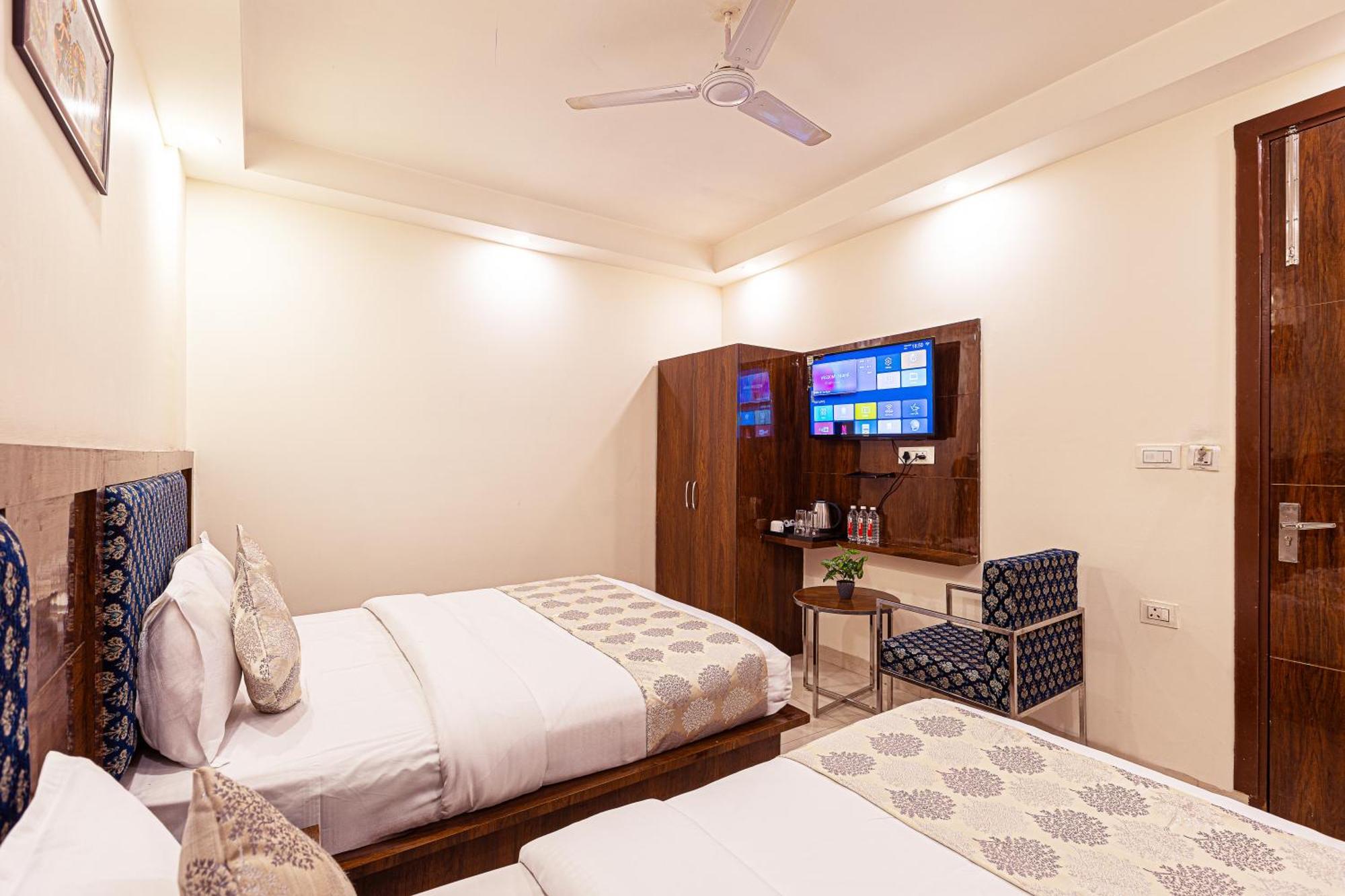 Hotel Emblem Suites- Near Delhi Airport Nové Dillí Exteriér fotografie