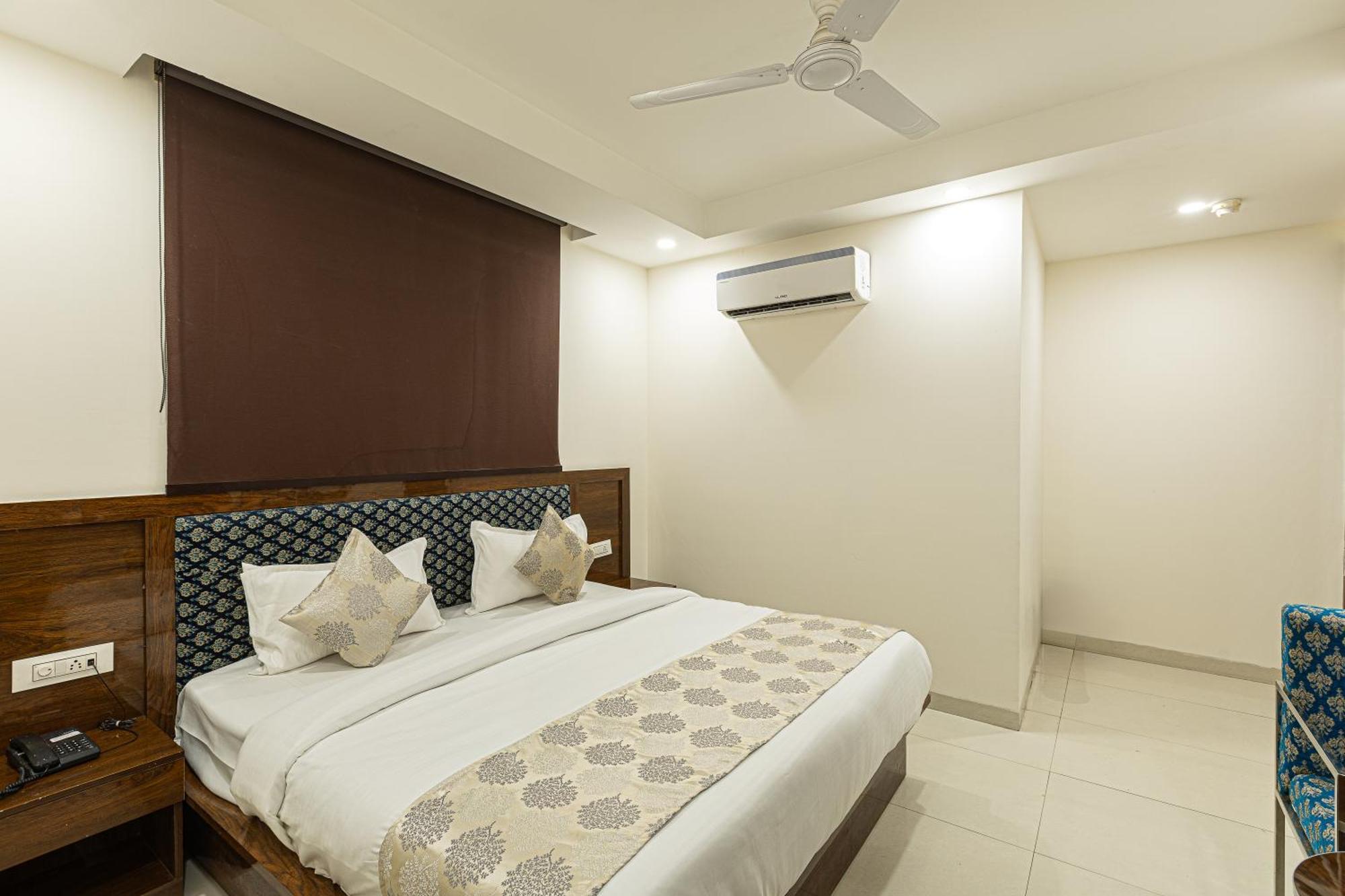 Hotel Emblem Suites- Near Delhi Airport Nové Dillí Exteriér fotografie