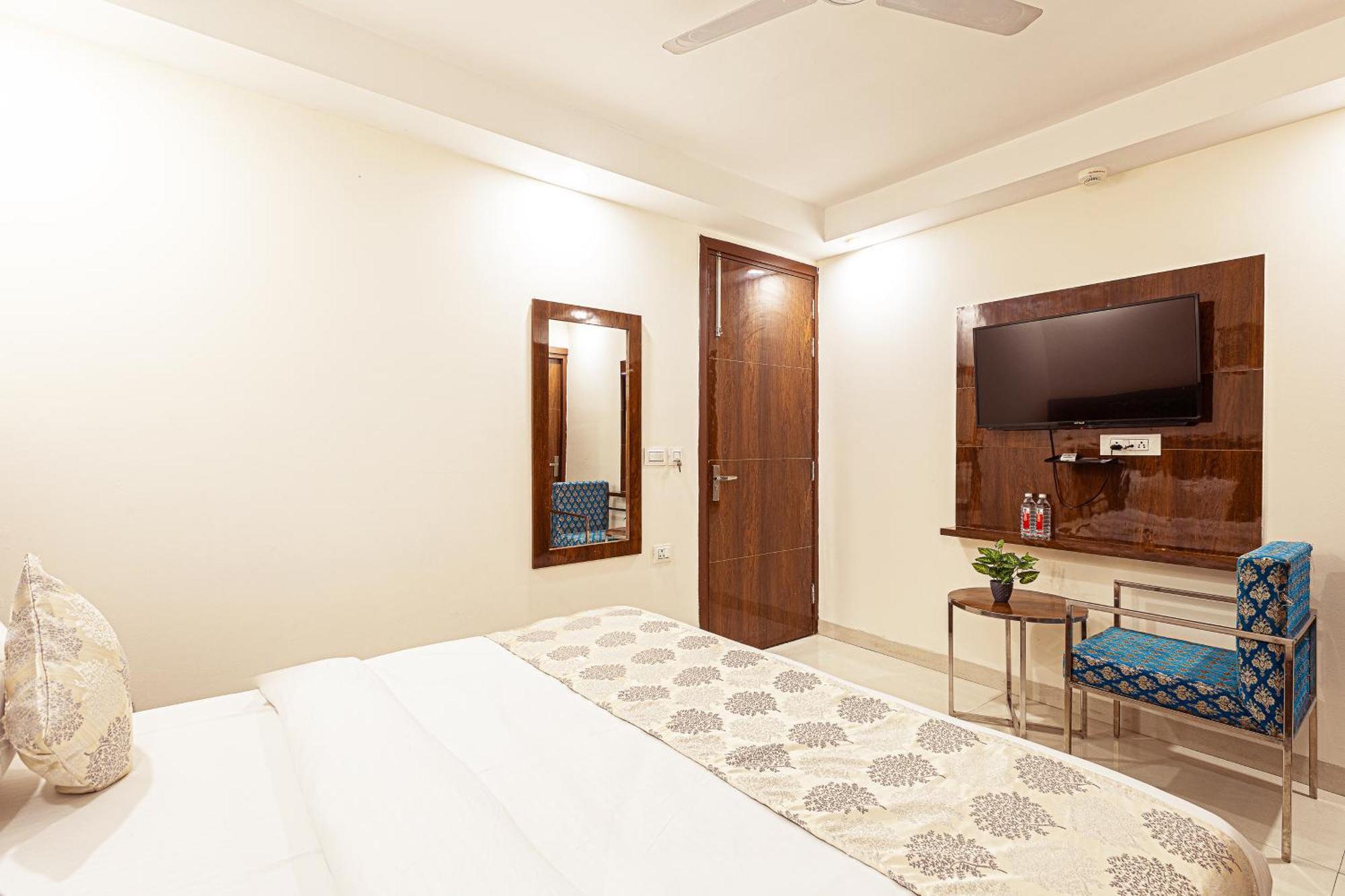 Hotel Emblem Suites- Near Delhi Airport Nové Dillí Exteriér fotografie