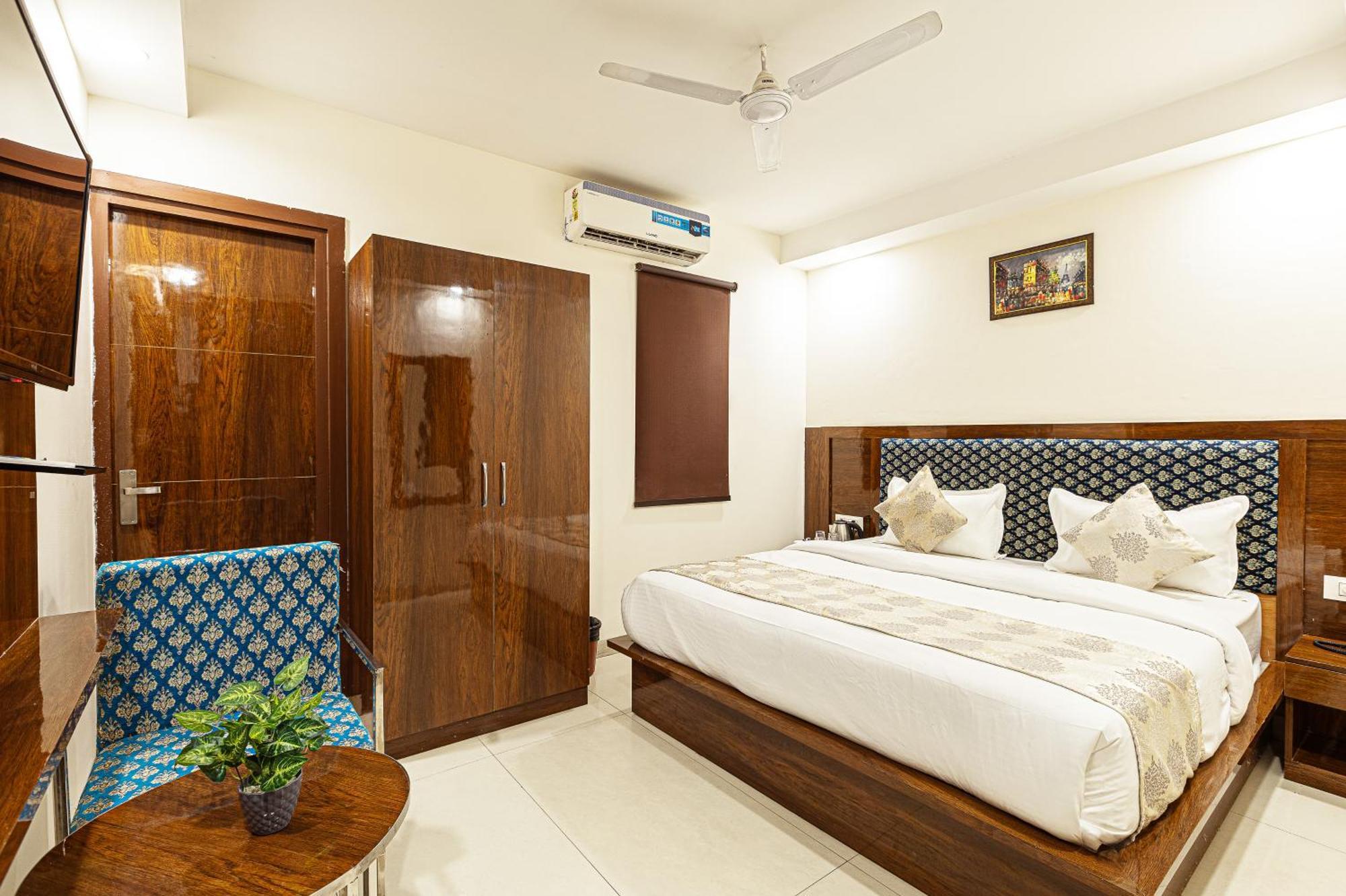 Hotel Emblem Suites- Near Delhi Airport Nové Dillí Exteriér fotografie